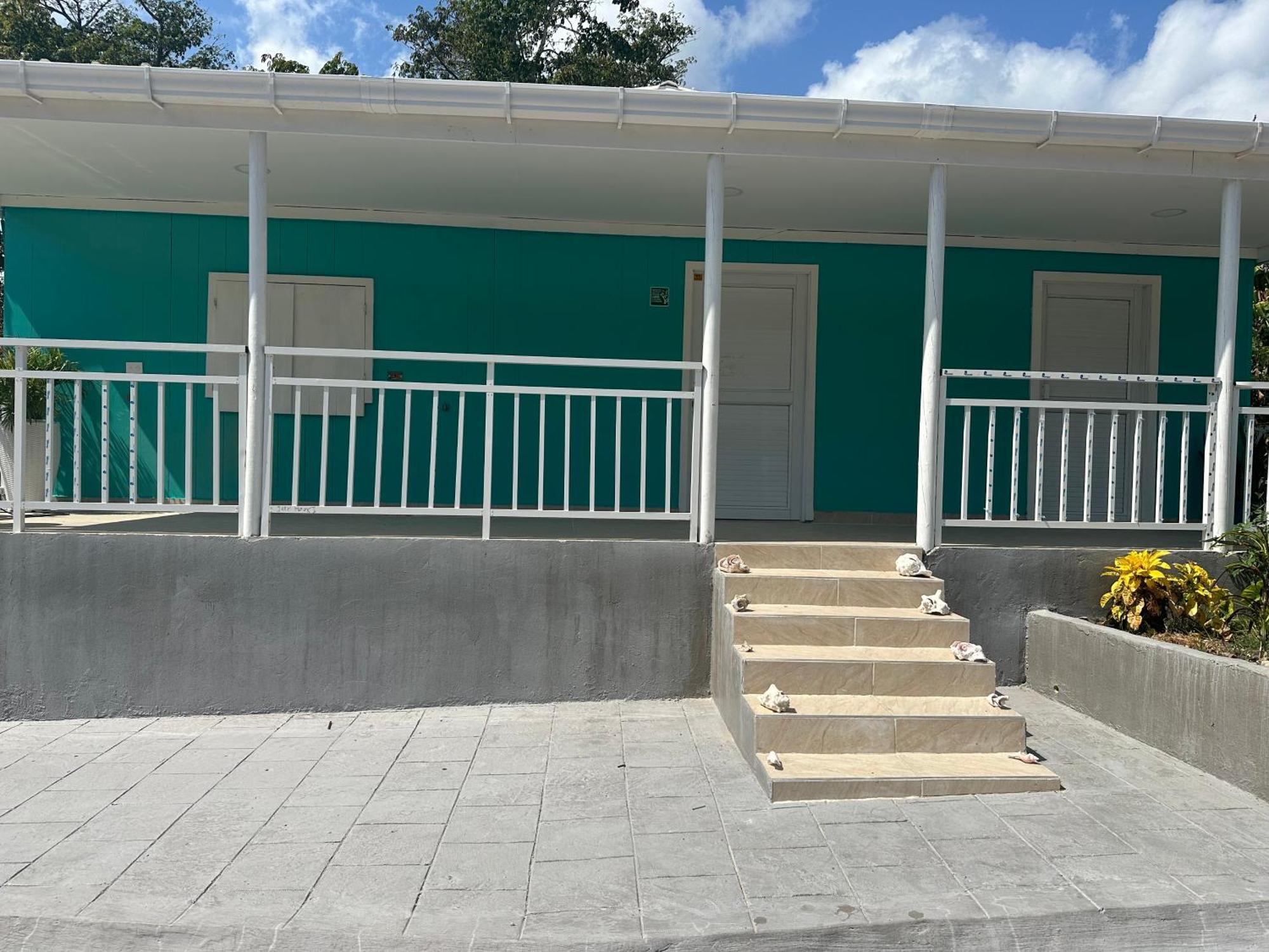 Leonor'S Guest House South West Bay Exterior photo