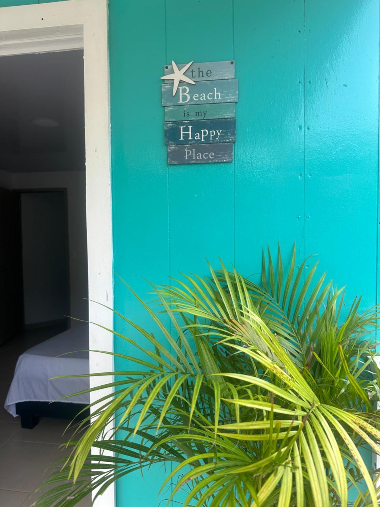Leonor'S Guest House South West Bay Exterior photo