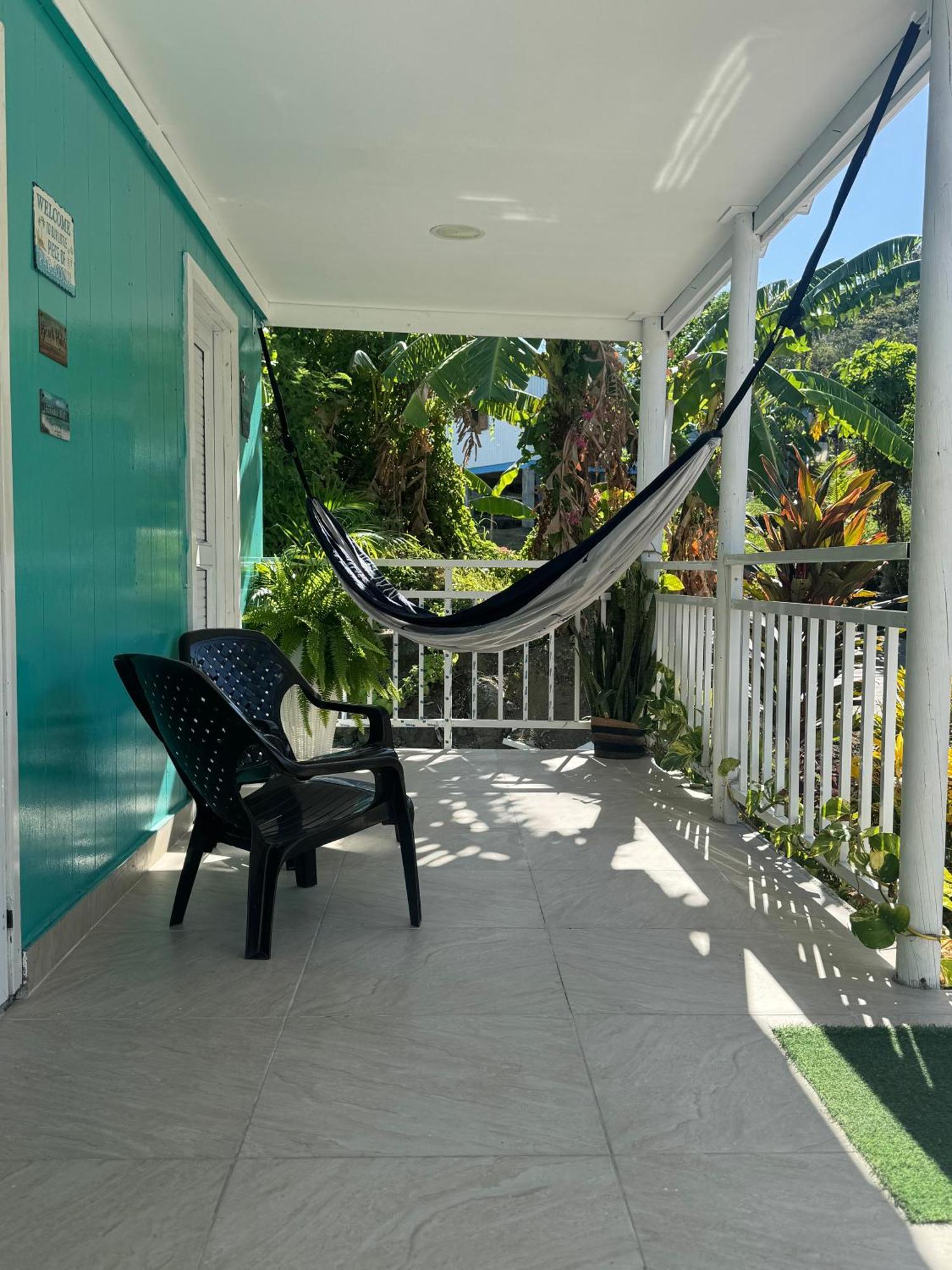 Leonor'S Guest House South West Bay Exterior photo
